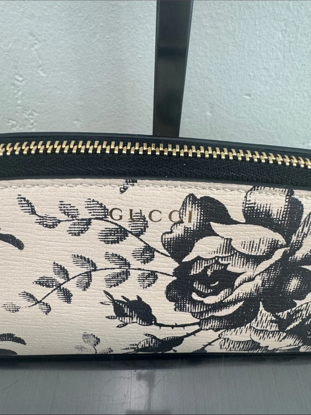 Gucci Black and Cream Floral Zip Pouch